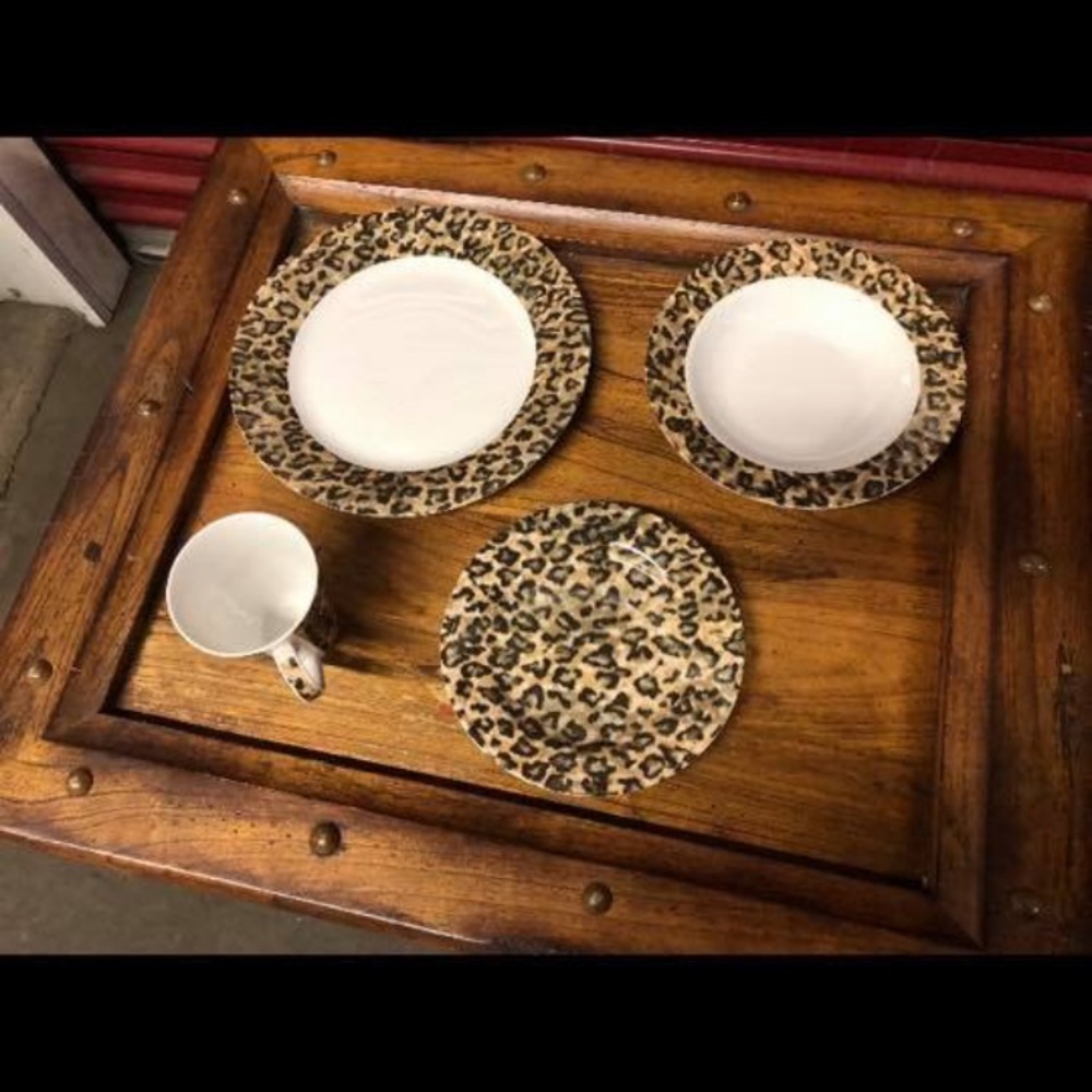 Leopard dish set for 7